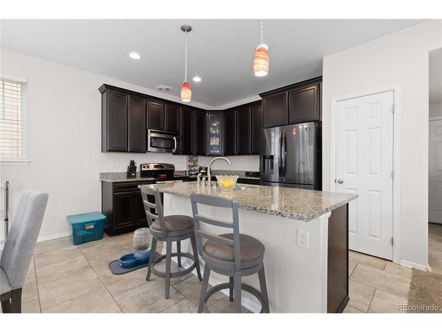 4861 S Picadilly Ct, Aurora, CO 80015