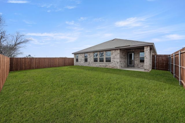 310 Shoshone Drive, Cleburne, TX 76033