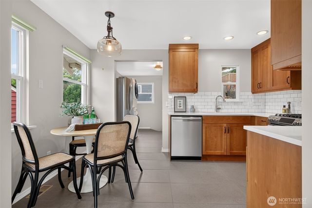 3518 SW Austin Street, Seattle, WA 98126
