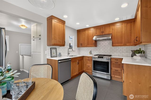 3518 SW Austin Street, Seattle, WA 98126