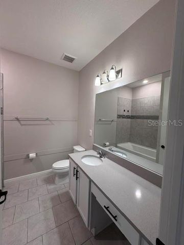 3550 74TH AVENUE CIRCLE E, Sarasota, FL 34243