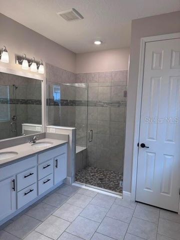 3550 74TH AVENUE CIRCLE E, Sarasota, FL 34243