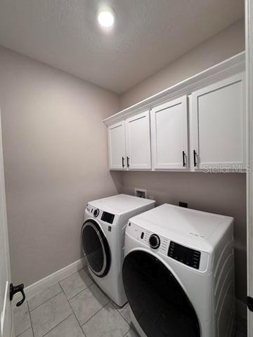 3550 74TH AVENUE CIRCLE E, Sarasota, FL 34243