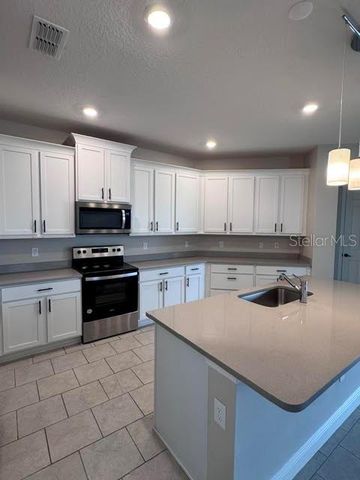 3550 74TH AVENUE CIRCLE E, Sarasota, FL 34243