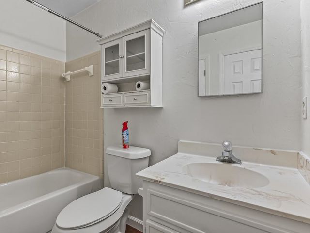 1214 High Road, Tallahassee, FL 32304