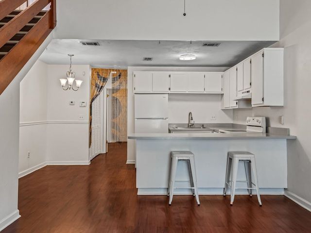 1214 High Road, Tallahassee, FL 32304