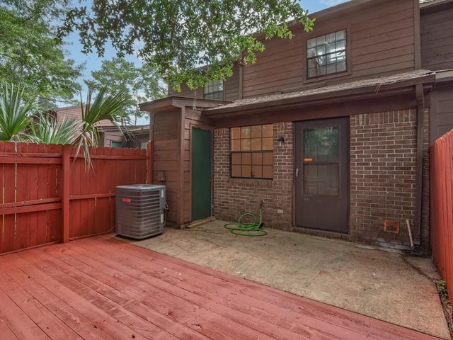 1214 High Road, Tallahassee, FL 32304