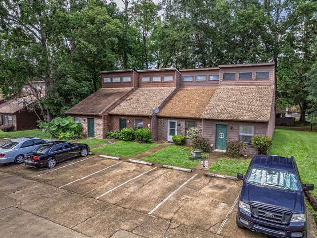 1214 High Road, Tallahassee, FL 32304