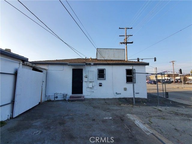 16811 Lakewood Boulevard, Bellflower, CA 90706