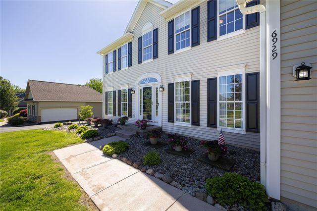 6929 Proximity Lane, Victor, NY 14564