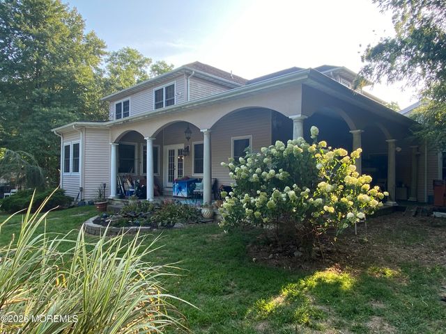 1042 Maxim Southard Road, Howell, NJ 07731