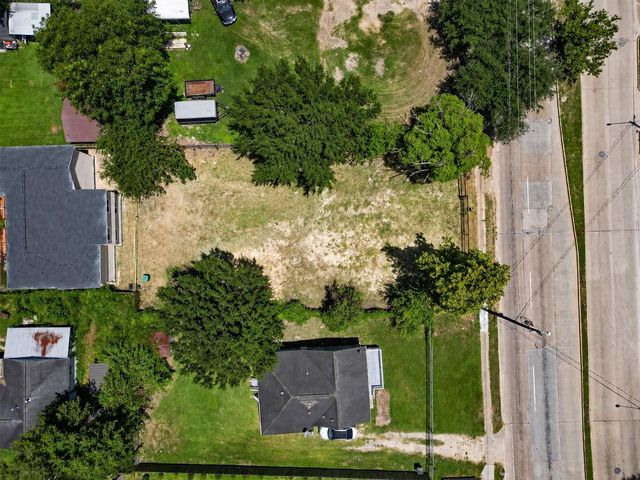 611 E Crosstimbers Street, Houston, TX 77022