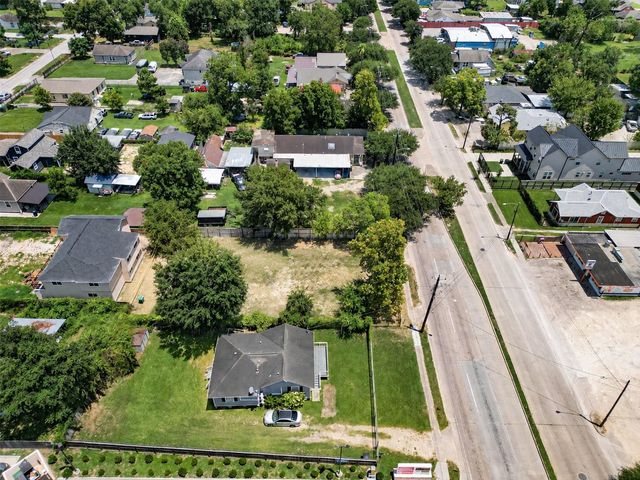 611 E Crosstimbers Street, Houston, TX 77022