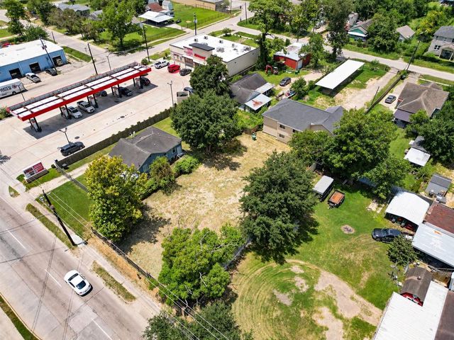 611 E Crosstimbers Street, Houston, TX 77022