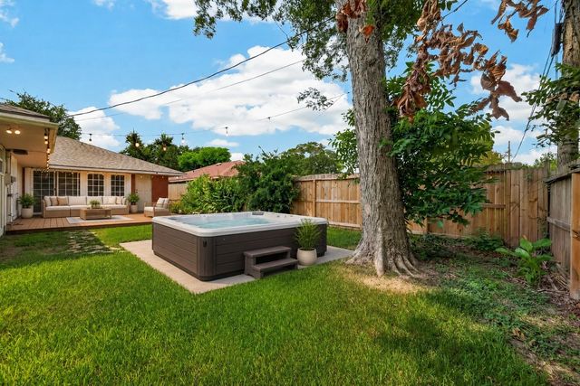 4002 Cheena Drive, Houston, TX 77025