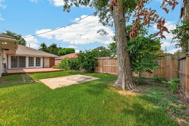 4002 Cheena Drive, Houston, TX 77025