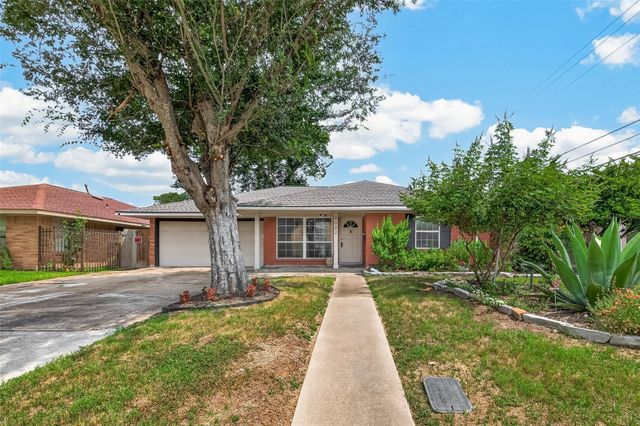 4002 Cheena Drive, Houston, TX 77025