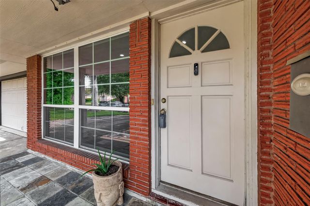 4002 Cheena Drive, Houston, TX 77025
