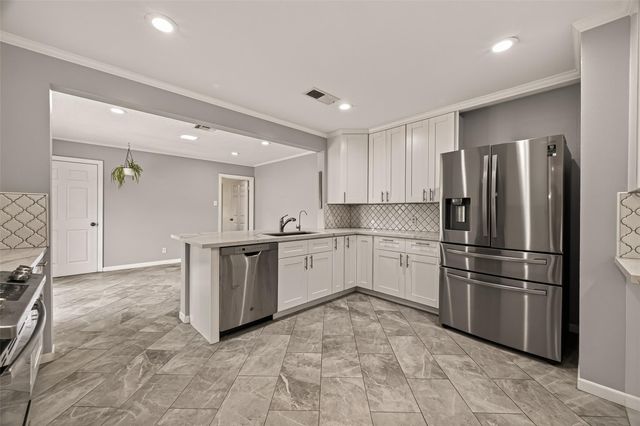 4002 Cheena Drive, Houston, TX 77025