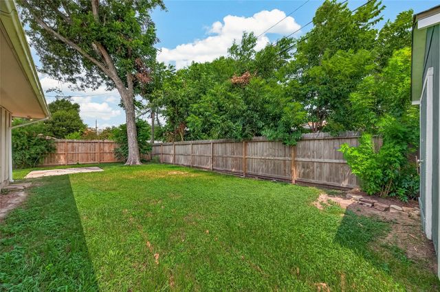 4002 Cheena Drive, Houston, TX 77025