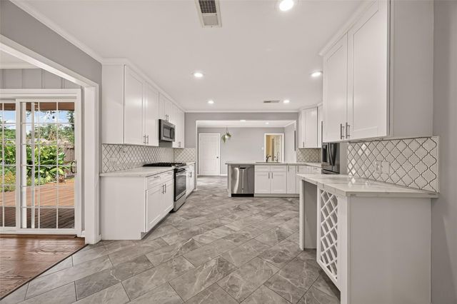 4002 Cheena Drive, Houston, TX 77025