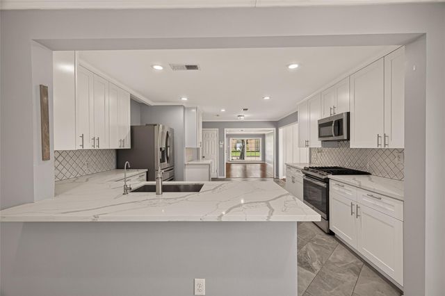 4002 Cheena Drive, Houston, TX 77025