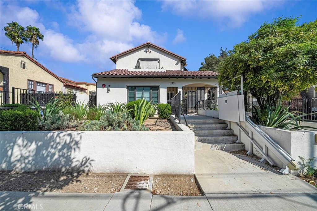 262 N Wilson Avenue 104, Pasadena, CA 91106 — photo 2