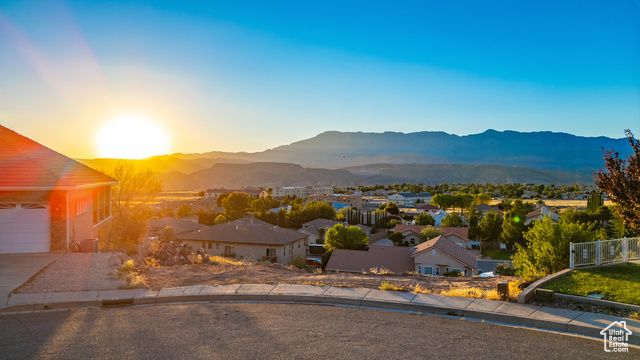 2523 W SPILSBURY CT, Hurricane, UT 84737