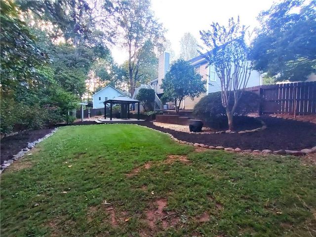 61 Maplewood Cove, Acworth, GA 30101