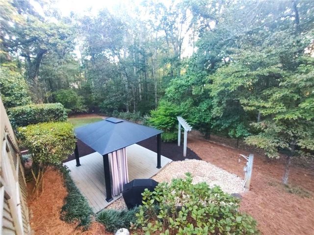 61 Maplewood Cove, Acworth, GA 30101