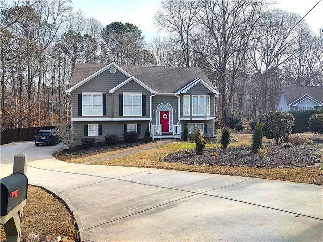 61 Maplewood Cove, Acworth, GA 30101