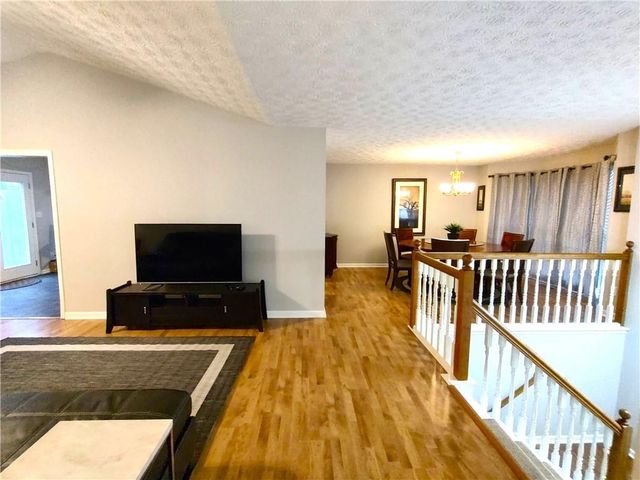 61 Maplewood Cove, Acworth, GA 30101