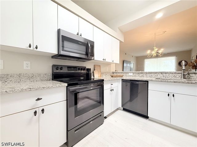 7515 Stoneybrook DR 835, Naples, FL 34112