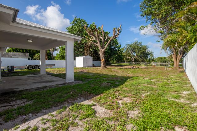 5060 SE EBBTIDE Avenue, Stuart, FL 34997