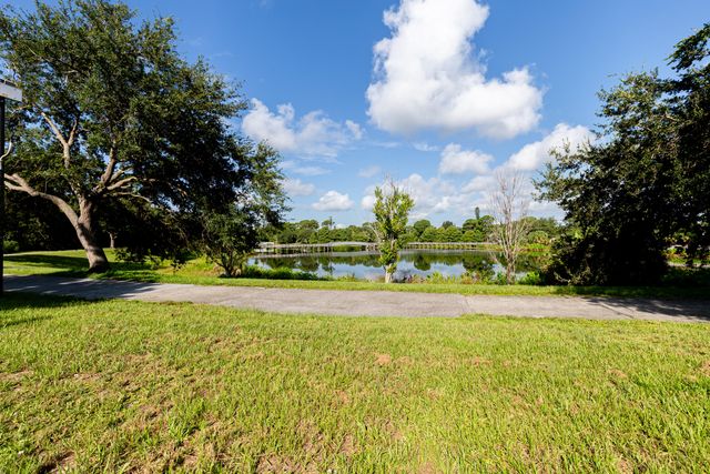 5060 SE EBBTIDE Avenue, Stuart, FL 34997