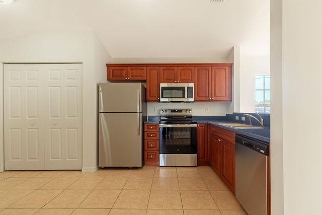 5060 SE EBBTIDE Avenue, Stuart, FL 34997