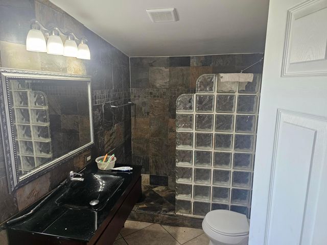 6134 HOGAN CREEK Road, Margate, FL 33063