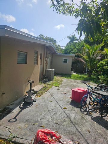 6134 HOGAN CREEK Road, Margate, FL 33063