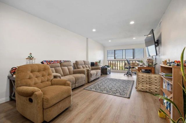 221 Stage Coach Road, Oceanside, CA 92057