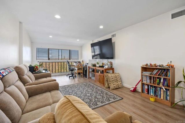 221 Stage Coach Road, Oceanside, CA 92057