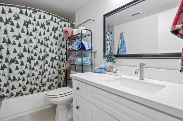 221 Stage Coach Road, Oceanside, CA 92057