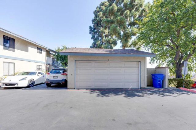221 Stage Coach Road, Oceanside, CA 92057