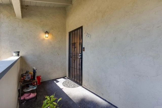 221 Stage Coach Road, Oceanside, CA 92057