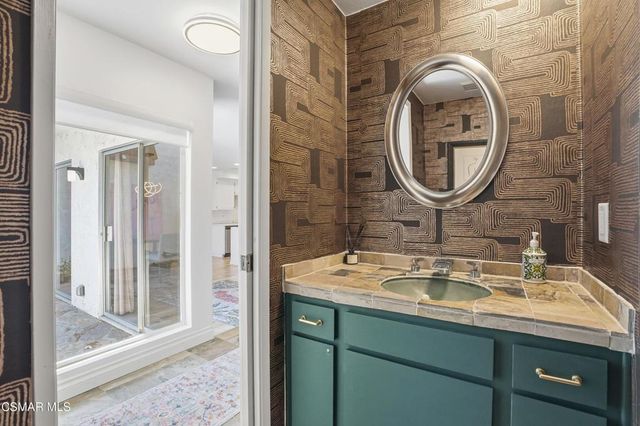 3728 Summershore Lane, Westlake Village, CA 91361