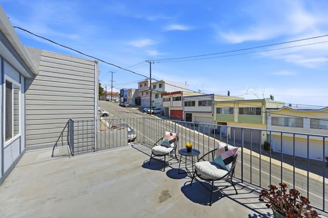 1140 Brussels Street, San Francisco, CA 94134