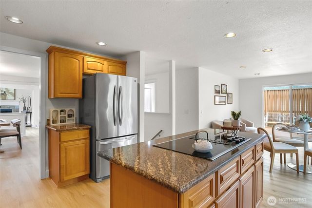 6164 NE 192nd Street, Kenmore, WA 98028