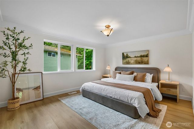 6164 NE 192nd Street, Kenmore, WA 98028