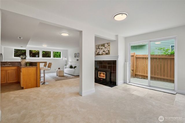 6164 NE 192nd Street, Kenmore, WA 98028