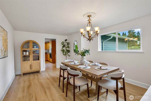 6164 NE 192nd Street, Kenmore, WA 98028