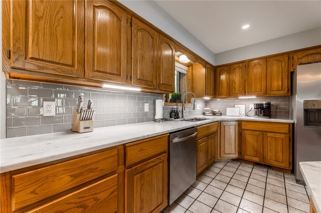 30 Heather Drive, Bella Vista, AR 72715